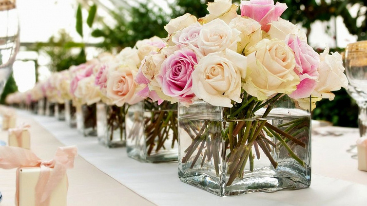 Corporate Floral Services: Enhancing Your Business Environment with Elegance